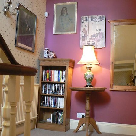 16 Franklin Bijou Boutique Bed & Breakfast Harrogate Exterior photo